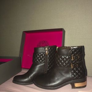 Vince Camuto Vo-Wintela boots